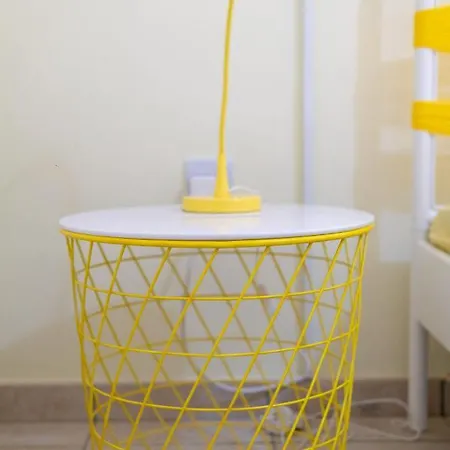 Cozy Yellow Studio לימסול